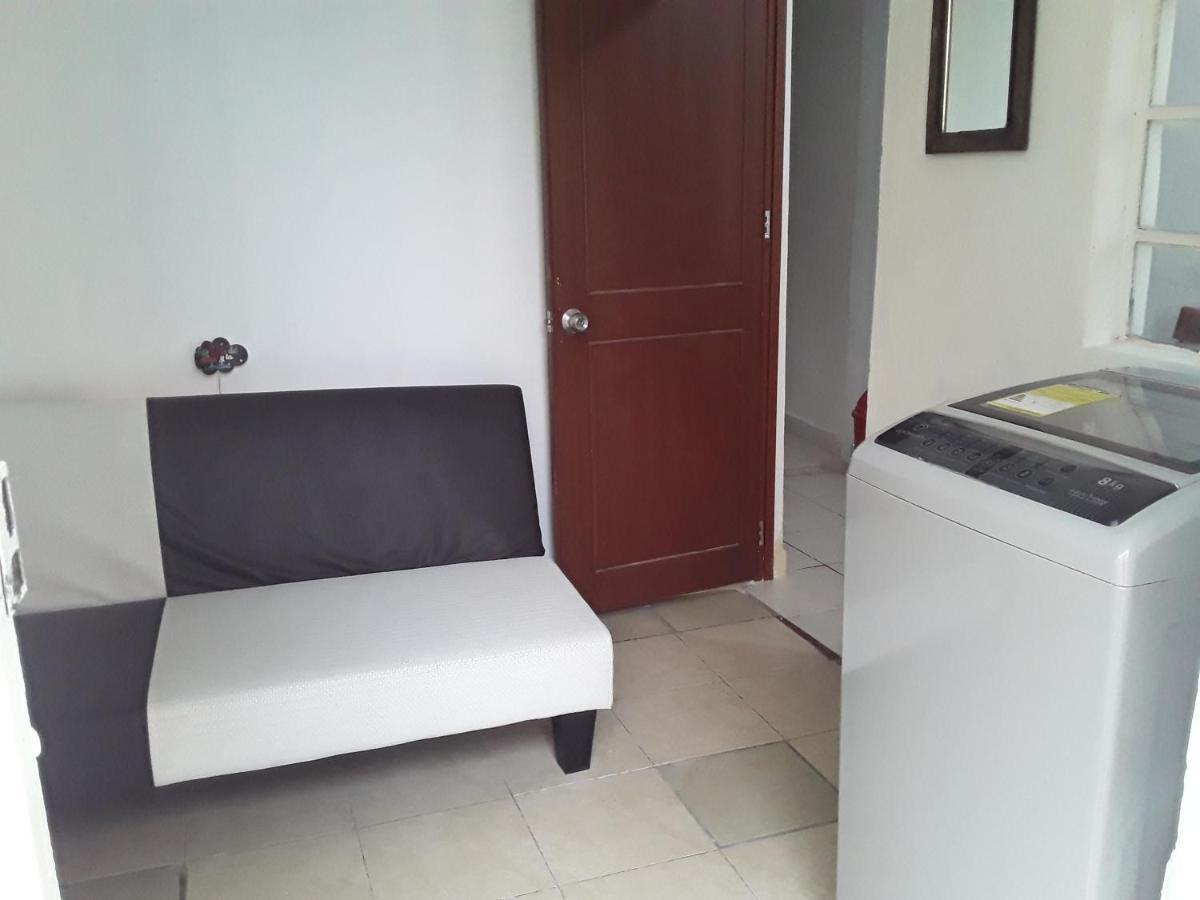 Okar Hostel - Bogota Airport Zewnętrze zdjęcie